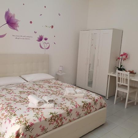 Le Tre Orchidee Bed & Breakfast Салерно Екстериор снимка