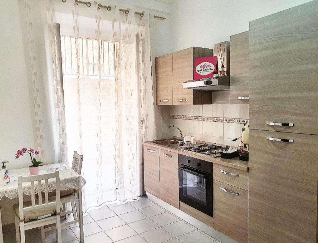 Le Tre Orchidee Bed & Breakfast Салерно Екстериор снимка