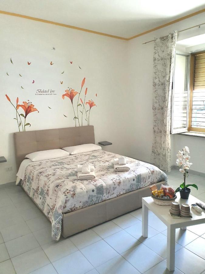 Le Tre Orchidee Bed & Breakfast Салерно Екстериор снимка
