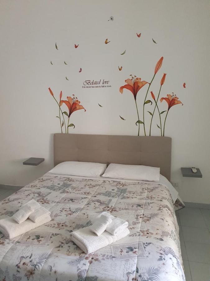 Le Tre Orchidee Bed & Breakfast Салерно Екстериор снимка