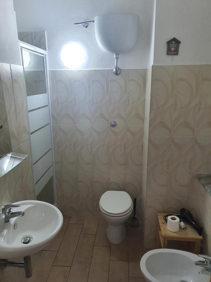 Le Tre Orchidee Bed & Breakfast Салерно Екстериор снимка