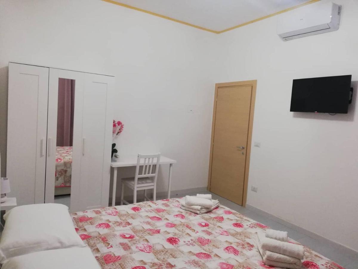Le Tre Orchidee Bed & Breakfast Салерно Екстериор снимка