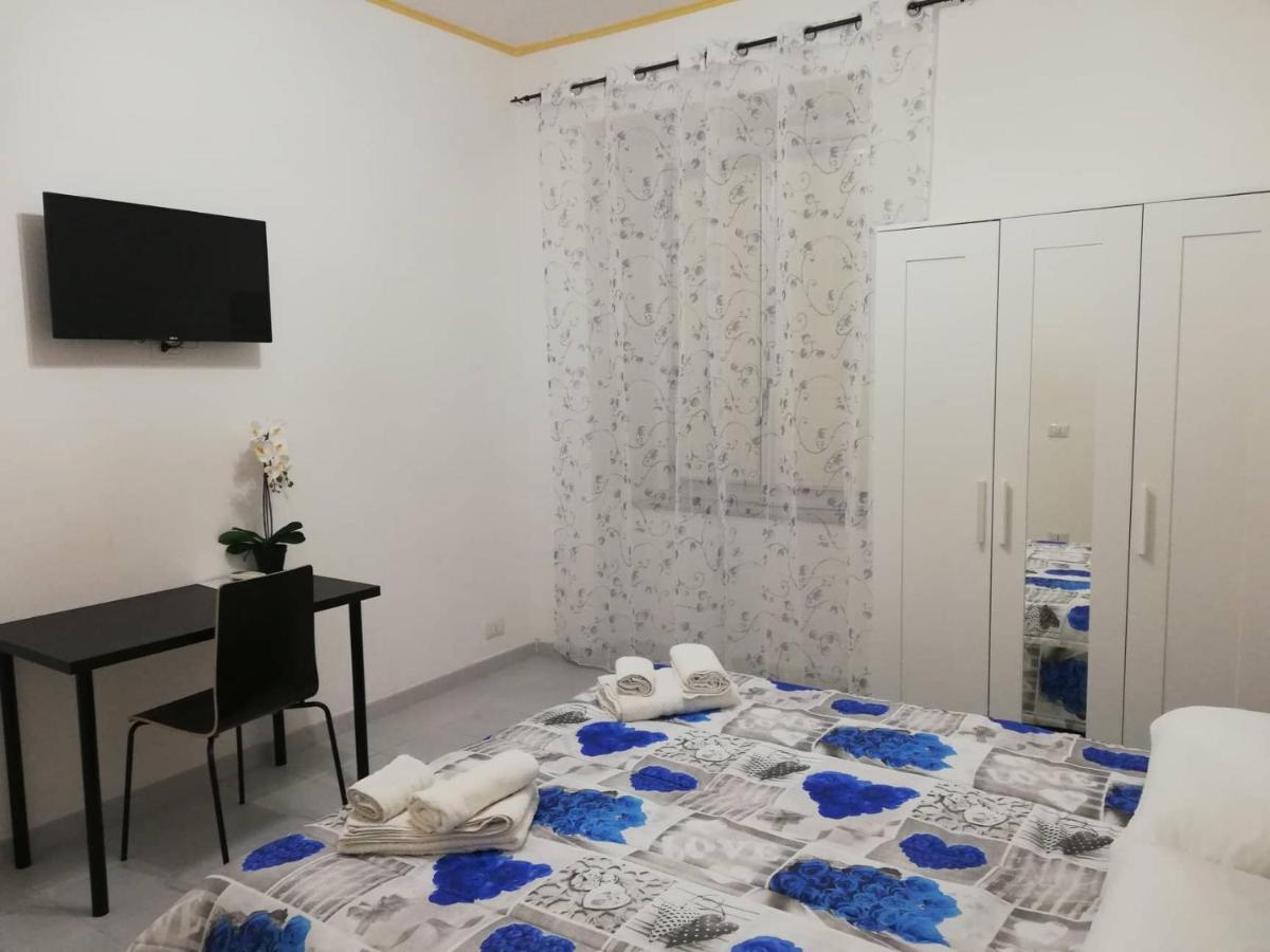 Le Tre Orchidee Bed & Breakfast Салерно Екстериор снимка