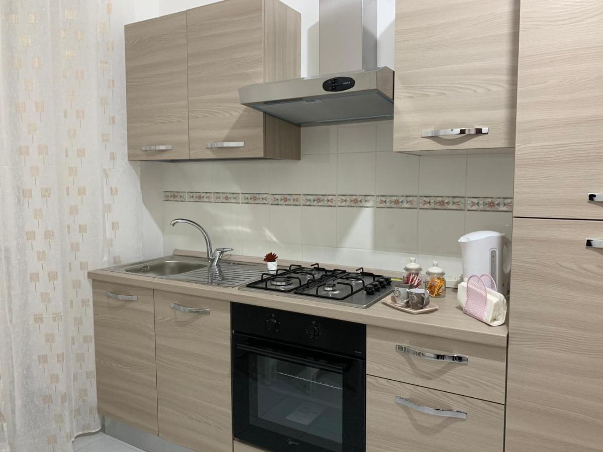 Le Tre Orchidee Bed & Breakfast Салерно Екстериор снимка